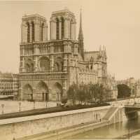 223 Paris- Eglise Notre-Dame