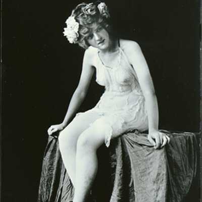 female nude