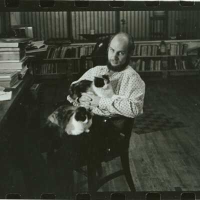 Steve Sprague with cat