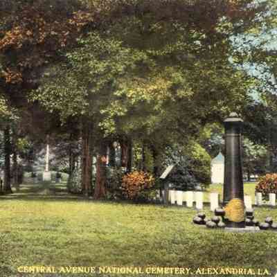 Postcard- Alexandria, La- Central Avenue National Cemetery (Pineville, La)