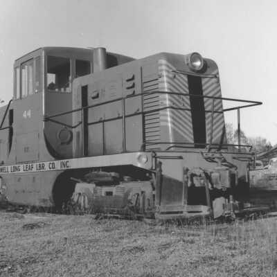 #44 Ton Center