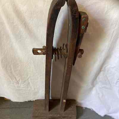 Harness Maker's Vice