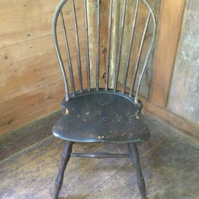 Hoop-Back Windsor Side Chair