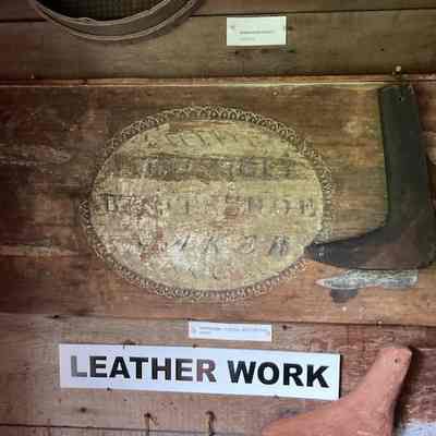 Cobbler's Sign with separate attached wooden Boot