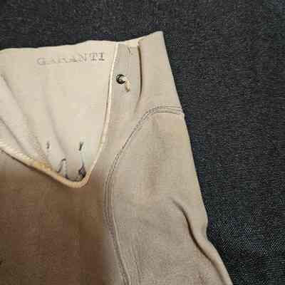 Inside left glove