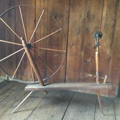 Walking Spinning Wheel