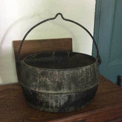 Large Oval Pot