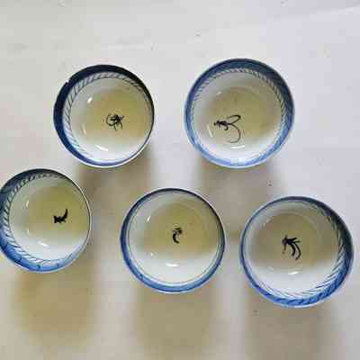 Set of 5 Canton China Small Bowls