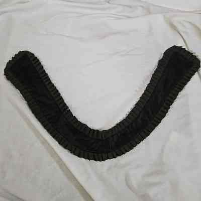 Black Ruffled Collar