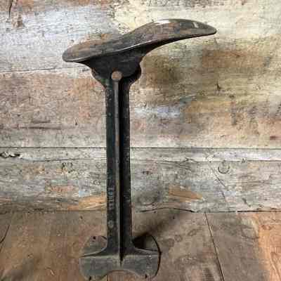 Cast Iron Cobbler's Shoe Last Stand
