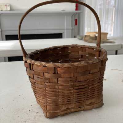 Small Splint Berry Basket