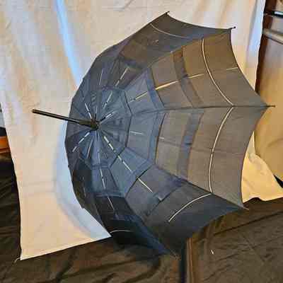 Pleated Black Parasol