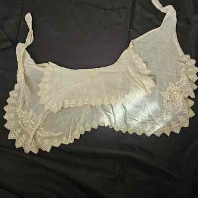 Large White Collar
