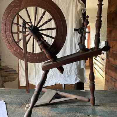Flax Spinning Wheel