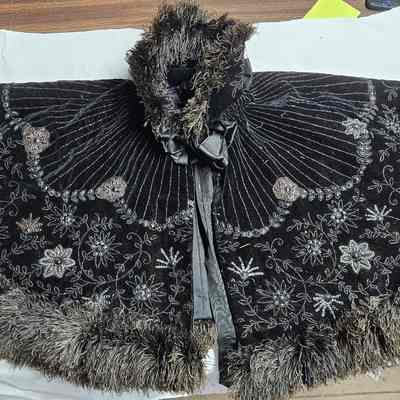 Opera Cape