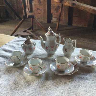 Child’s Tea Set