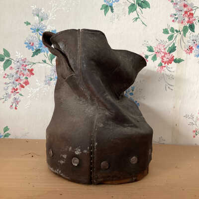 Leather Nail Bag