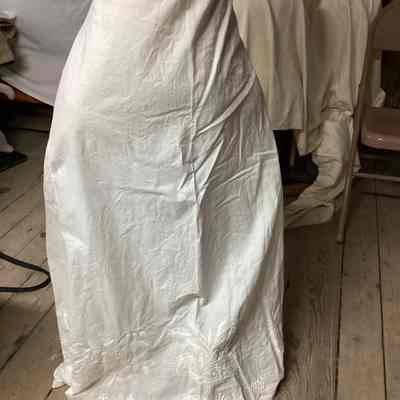 Ladies Embroidered Petticoat