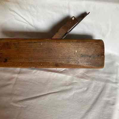 Plane, hollowing with chip curler