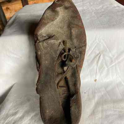 Man's Leather Shoe