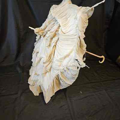 Ruffled Cream Parasol
