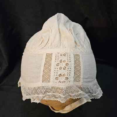 Top Center Lace Insert