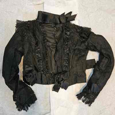 Black Lace Bodice