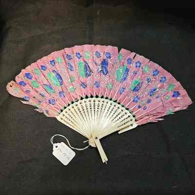Women's Fan