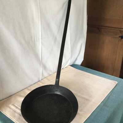 Long Handled Frying Pan