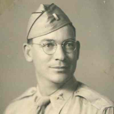 Photo of Lt. William Magness, WWII