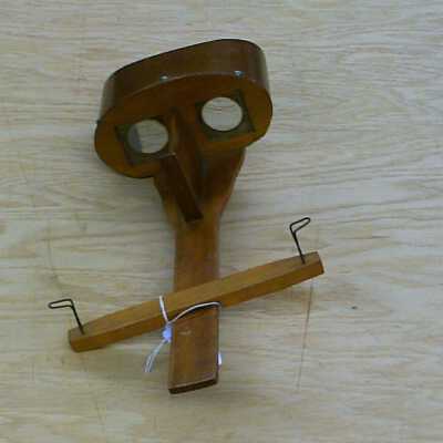 Stereoscope/pseudoscope