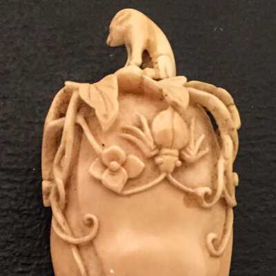 Walrus Tusk Ivory Snuff Bottle