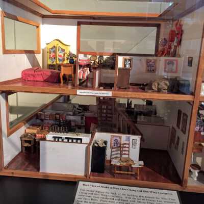 Model of Backs of Woo Chee Chong & Gim Wing Stores