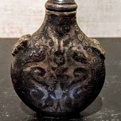 Iron Snuff Bottle with Dragon Design