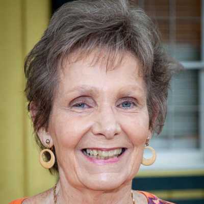 2015 Carolyn Boudreaux Headshot