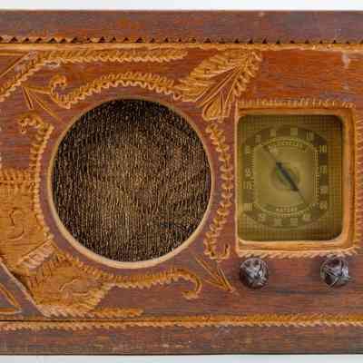 Standard Broadcast Radio w/Custom Carved Nautical-themed Wooden Case