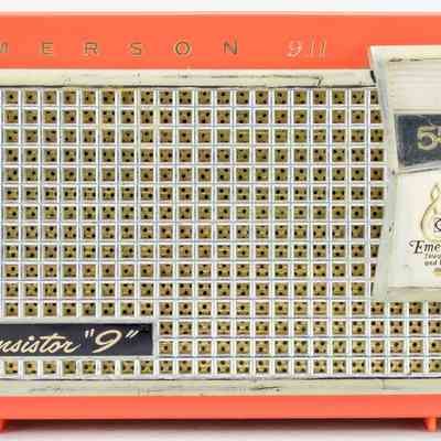 Emerson 911 Transistor Radio