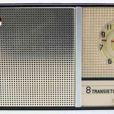 Wilco Deluxe 8 Transistor Radio