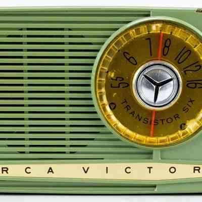 RCA Victor Six Transistor Radio