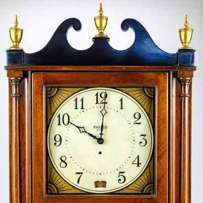 Philco Standard Broadcast Clock Radio