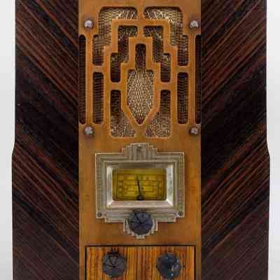 Crosley AM/SW Radio Receiver