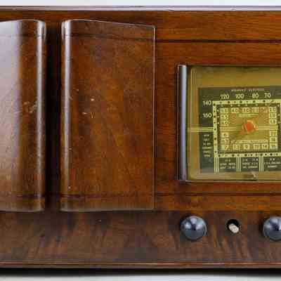 Emerson Model EX386 AM/SW Radio Receiver