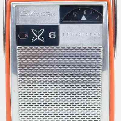 Silvertone 1207 Transistor Radio
