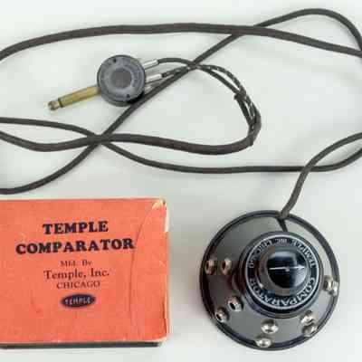 Temple Comparator Speaker Selector