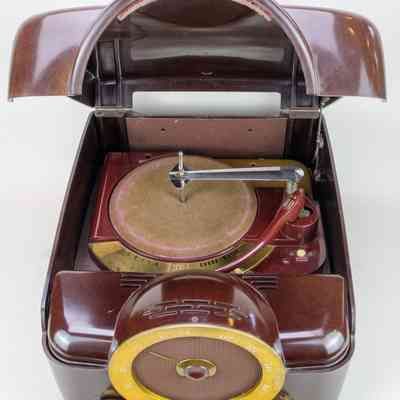 Top Open Showing Truntable