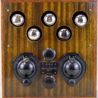 Hallowat Radio Receiver
