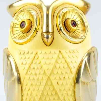 Owl AM Transistor Radio