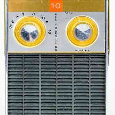 Ginnells Transistor Radio