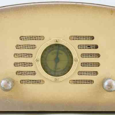 Gilfillan Standard Broadcast Radio