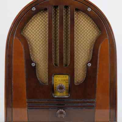 Philco Standard Broadcast Band Radio Receiver